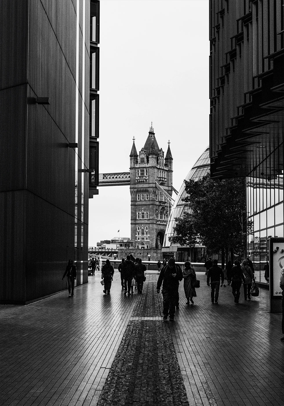 Tower Bridge Modern Framing Poster